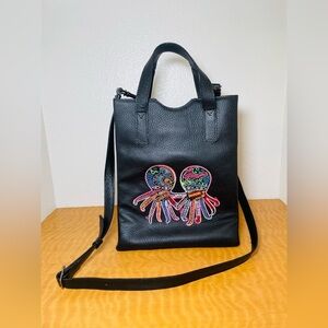 Min & Mon Vincent North South Tote shoulder bag in black